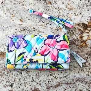 NWT Vera Bradley wallet crossbody Marian floral purse
